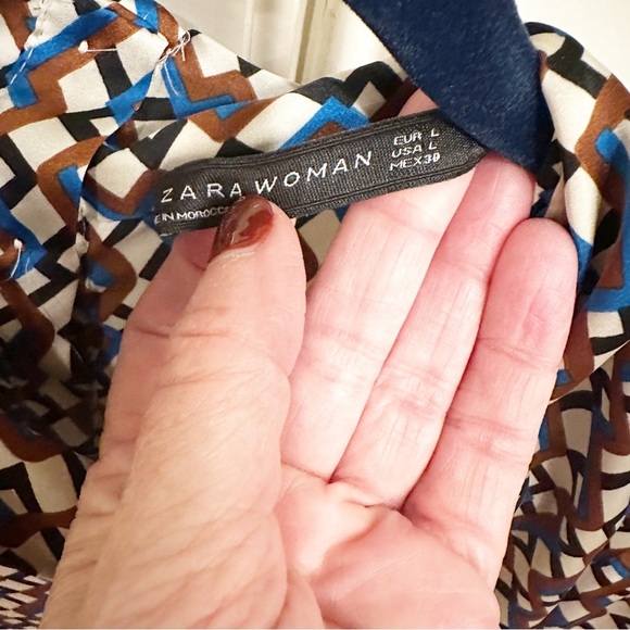 Zara Women’s Geometric Print Tie Neck Button Back Blouse Long Sleeve Office Date - Picture 5 of 9